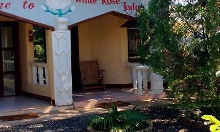 White Rose Lodge Livingstone Buitenkant foto
