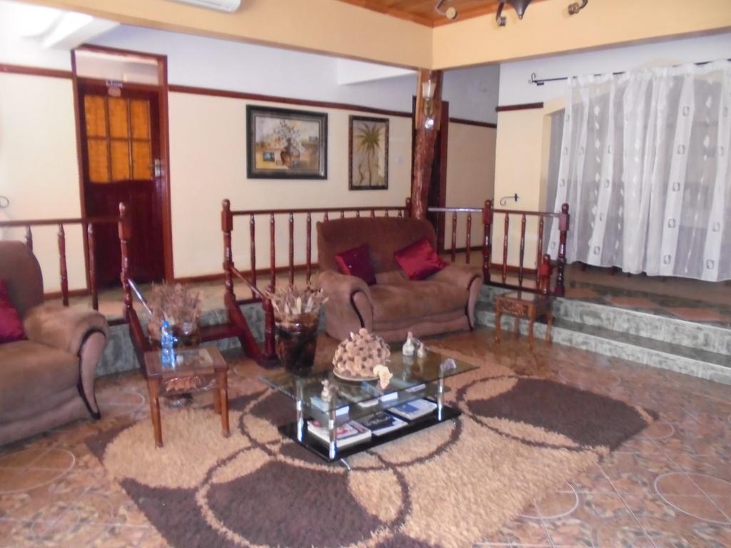 White Rose Lodge Livingstone Buitenkant foto