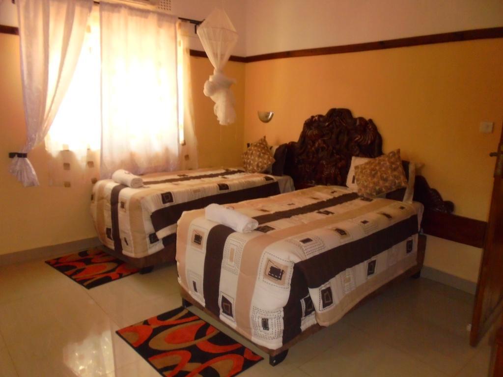 White Rose Lodge Livingstone Buitenkant foto