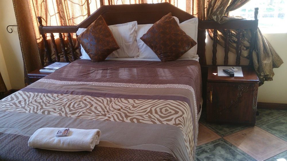 White Rose Lodge Livingstone Buitenkant foto