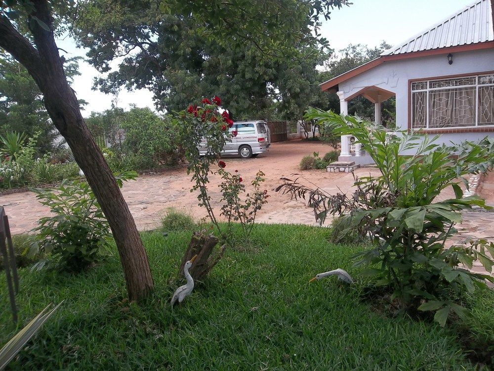 White Rose Lodge Livingstone Buitenkant foto